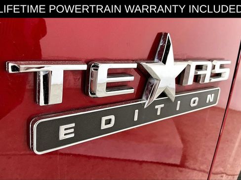 Used 2024 Chevrolet Tahoe LT w/ Luxury Package RWD image 41