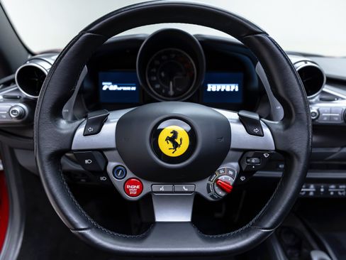 Certified 2022 Ferrari F8 Tributo RWD image 59