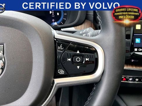 Used 2023 Volvo XC60 B5 Ultimate w/ Climate Package FWD image 27