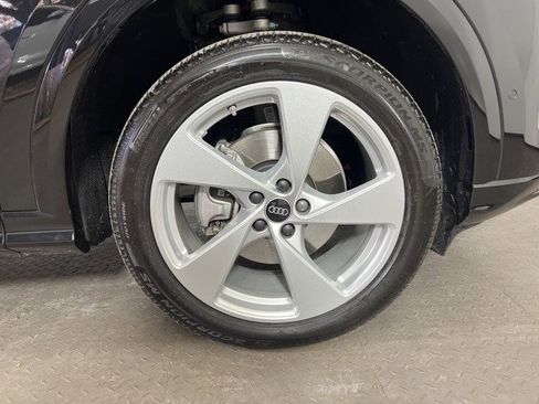 New 2025 Audi Q5 Premium Plus image 9
