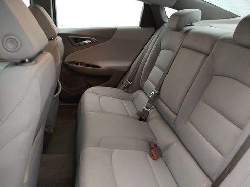 Used 2022 Chevrolet Malibu LT FWD image 18