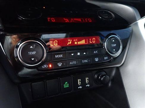 Used 2022 Mitsubishi Eclipse Cross SE FWD image 21