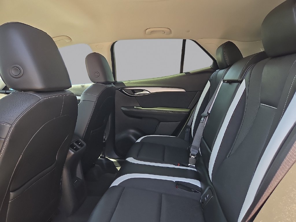Used 2025 Buick Envision Sport Touring AWD/4WD image 11