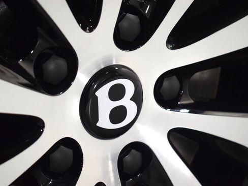 New 2026 Bentley Flying Spur Plug-In Hybrid image 19