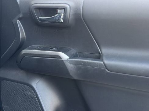 Used 2023 Toyota Tacoma TRD Off-Road w/ Technology Package image 28