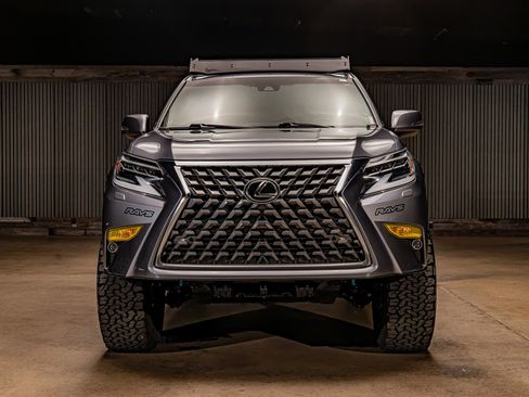 Used 2020 Lexus GX 460 Premium w/ Premium Package AWD/4WD image 2