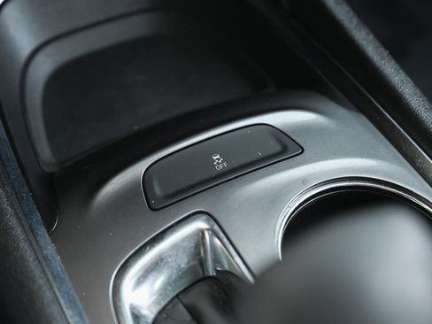 Used 2023 Chevrolet Malibu LT FWD image 35