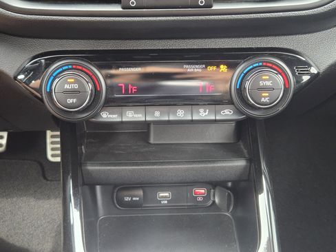 Used 2023 Kia Forte GT-Line w/ GT-Line Technology Package image 24