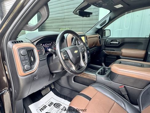 Used 2019 Chevrolet Silverado 1500 High Country w/ Technology Package AWD/4WD image 24