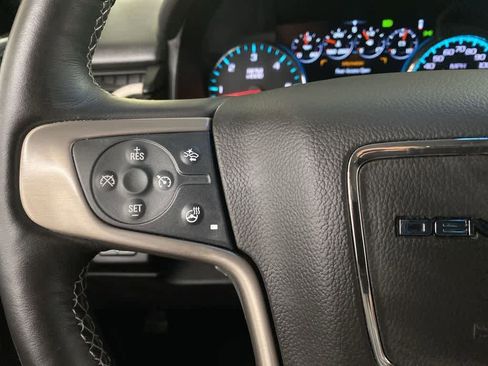 Used 2017 GMC Yukon Denali image 20