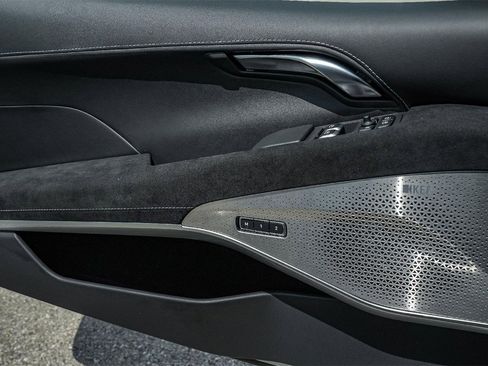 New 2025 Lotus Emira image 31