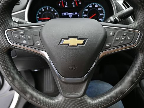 Used 2025 Chevrolet Malibu LS FWD image 12