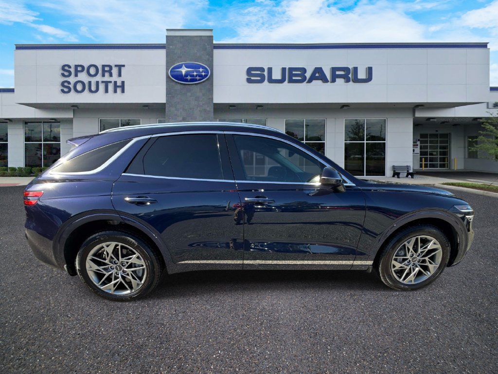 Used 2025 Genesis GV70 2.5T AWD/4WD image 2