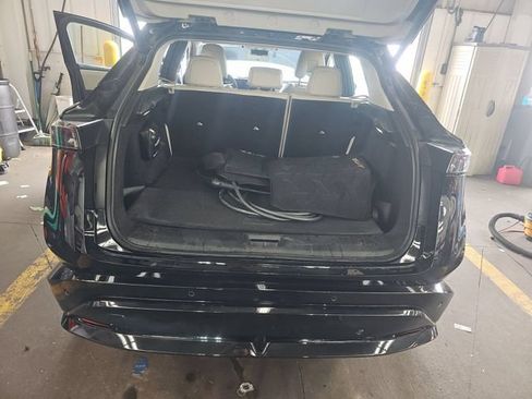 Used 2023 Nissan Ariya AWD image 9