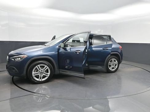 Used 2023 Mercedes-Benz GLA 250 4MATIC w/ Premium Package image 39