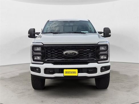 Used 2025 Ford F350 XLT w/ Black Appearance Package image 8