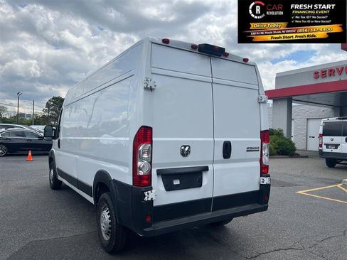Used 2025 RAM ProMaster 2500 w/ Convenience Group image 5