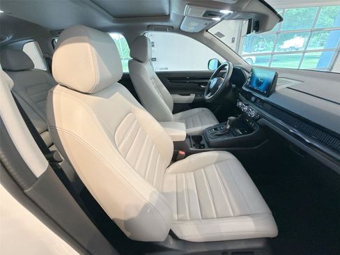 Used 2024 Honda CR-V EX-L image 26