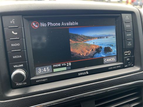 Used 2019 Dodge Grand Caravan SE w/ UConnect Hands-Free Group FWD image 22