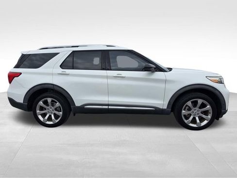 Used 2020 Ford Explorer Platinum w/ Premium Technology Package AWD/4WD image 2