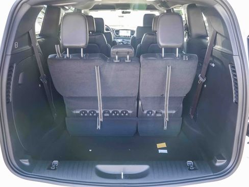 New 2026 Chrysler Voyager LX image 11