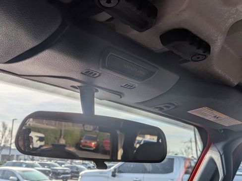 Used 2018 Jeep Wrangler Unlimited Sport image 31