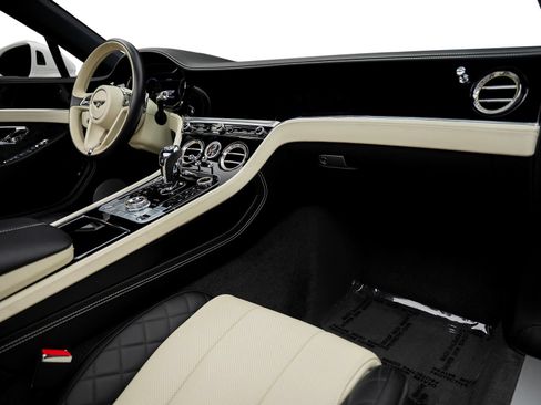 Used 2020 Bentley Continental GT AWD/4WD image 56