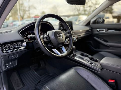 Used 2024 Honda Civic Touring image 13