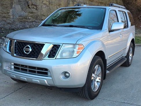 Used 2012 Nissan Pathfinder Silver image 1