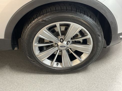 Used 2018 Ford Explorer Limited image 13