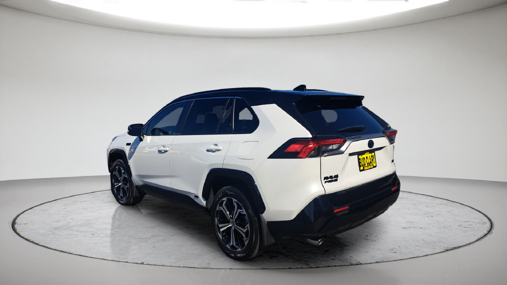 Used 2024 Toyota RAV4 XSE AWD/4WD image 7