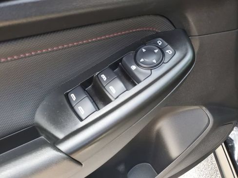 Used 2022 Chevrolet TrailBlazer RS FWD image 22