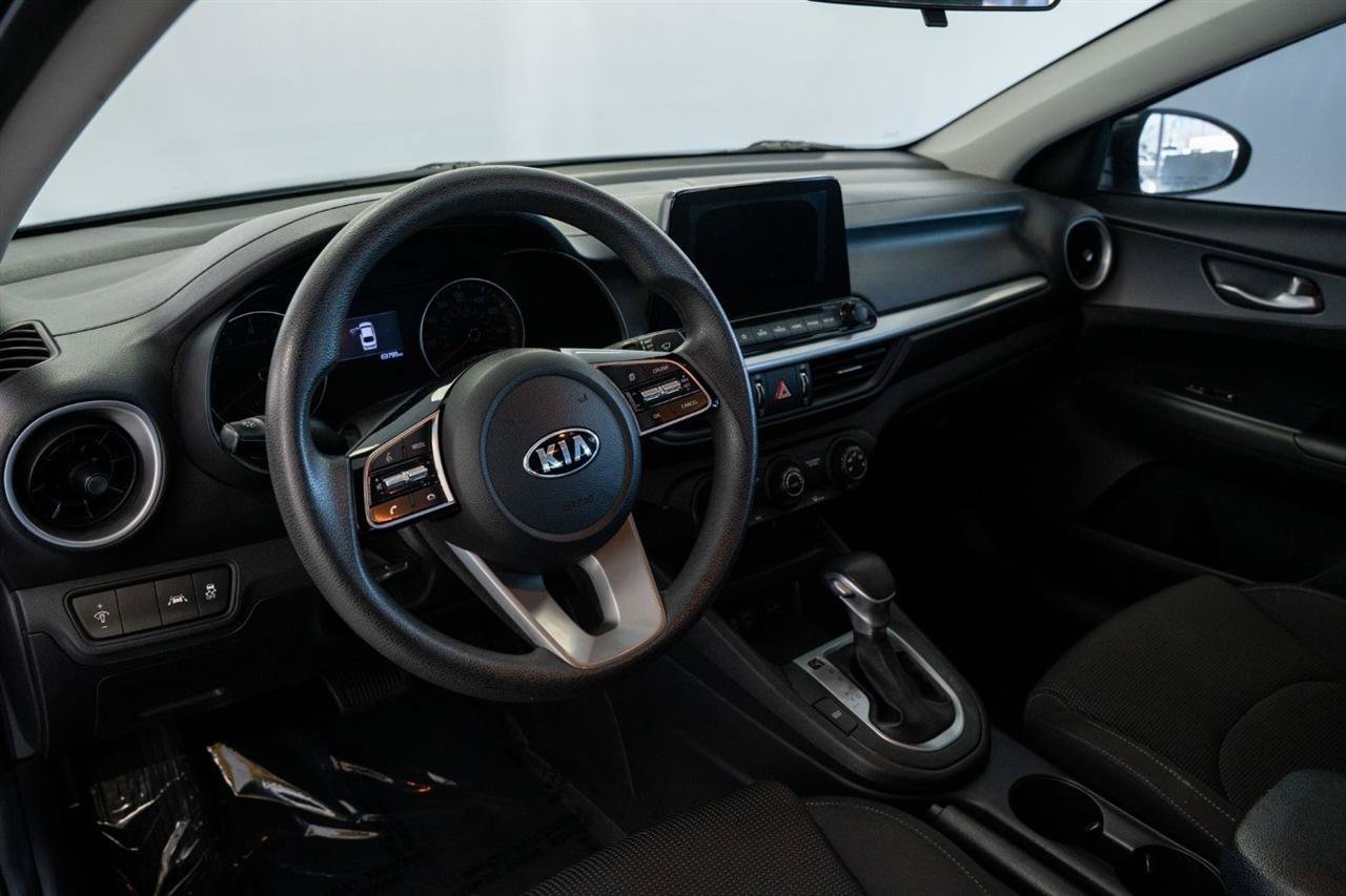 Used 2020 Kia Forte LXS FWD image 13