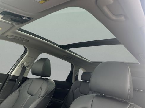 New 2026 Kia Sorento S w/ S Panoramic Sunroof Package image 14