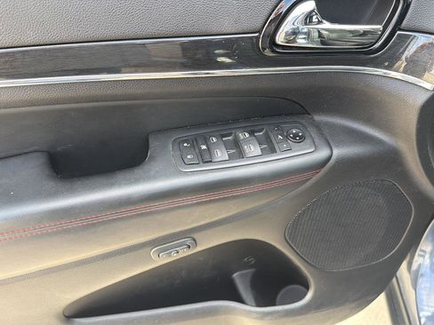 Used 2020 Jeep Grand Cherokee Trailhawk AWD/4WD image 11