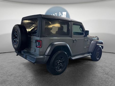 Used 2021 Jeep Wrangler Sport AWD/4WD image 3