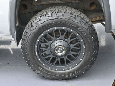 Used 2019 GMC Sierra 2500 4x4 Crew Cab w/ Sierra Convenience Package image 28