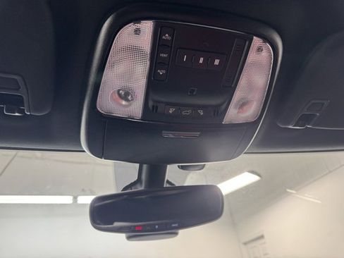 Used 2022 Dodge Durango R/T w/ Trailer Tow Group IV image 25