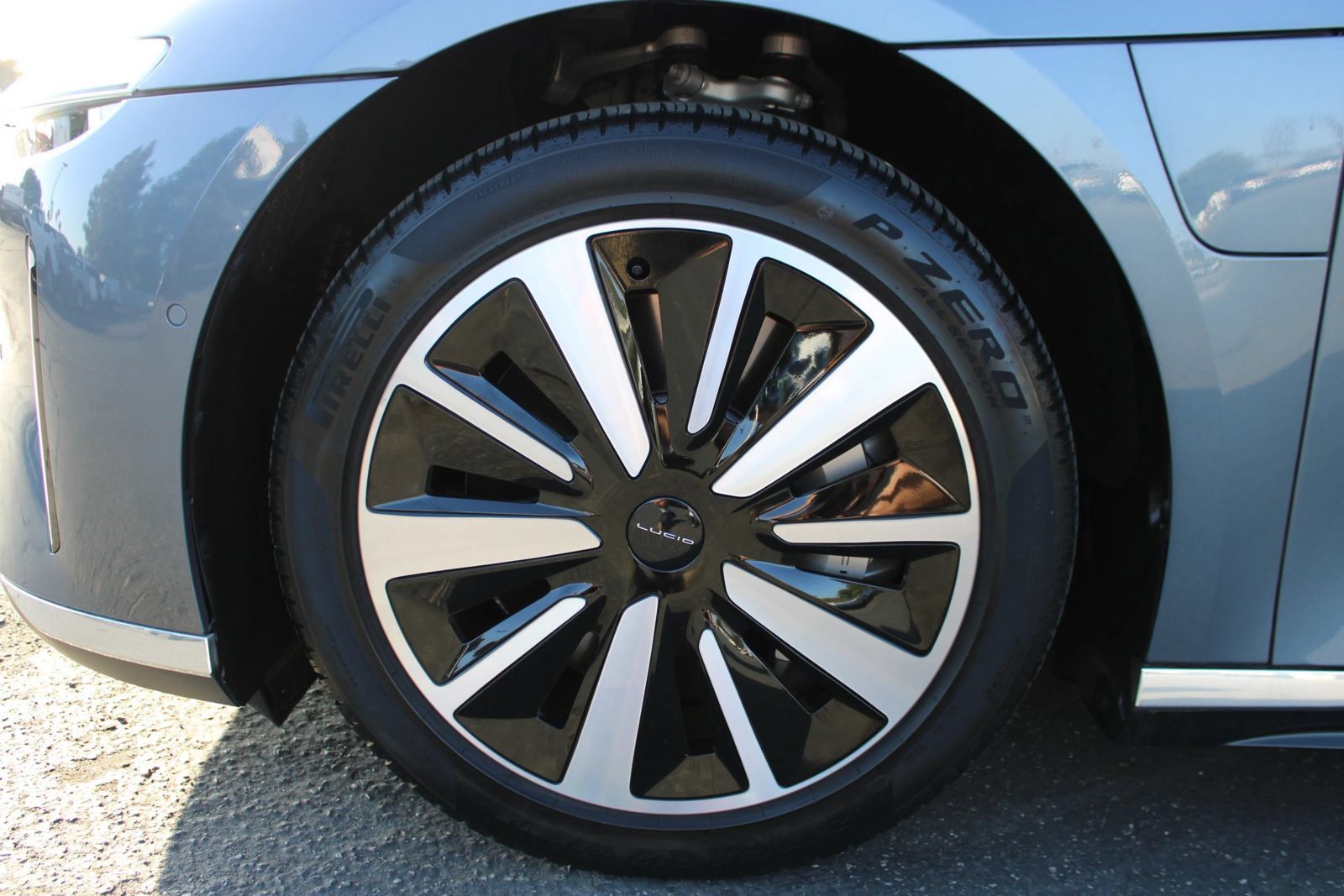 Used 2025 Lucid Air Pure RWD image 6