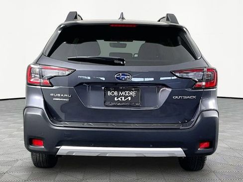 Used 2025 Subaru Outback Limited AWD/4WD image 5