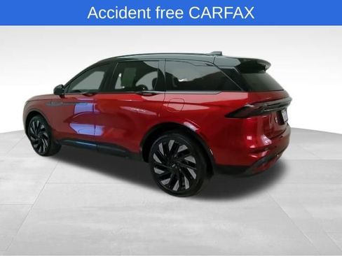 Used 2025 Lincoln Nautilus Reserve w/ Jet Appearance Package image 4