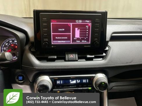 Used 2021 Toyota RAV4 XLE image 18
