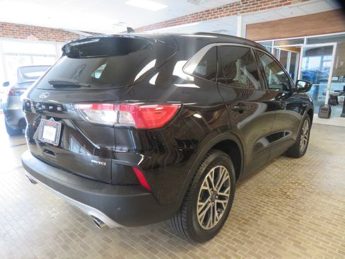Used 2020 Ford Escape SEL image 57