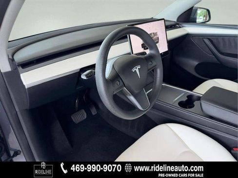 Used 2023 Tesla Model Y Long Range AWD/4WD image 10