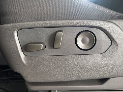 New 2026 Chevrolet Silverado 2500 Custom w/ Custom Convenience Package image 18