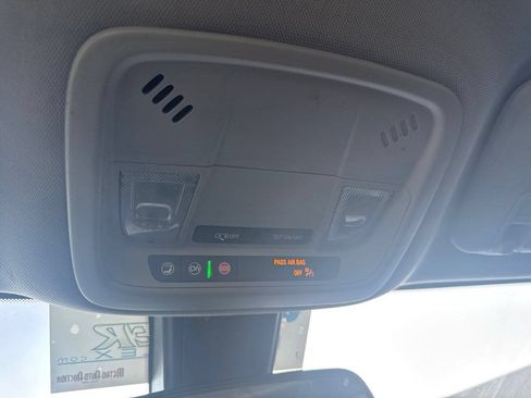 Used 2022 Chevrolet Malibu LT FWD image 14