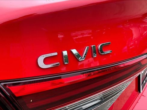 Used 2024 Honda Civic Sport image 30