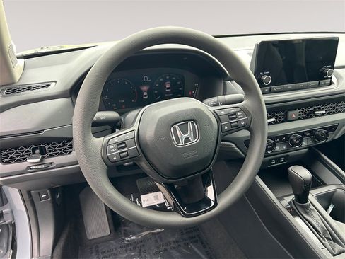 New 2025 Honda Accord SE image 12