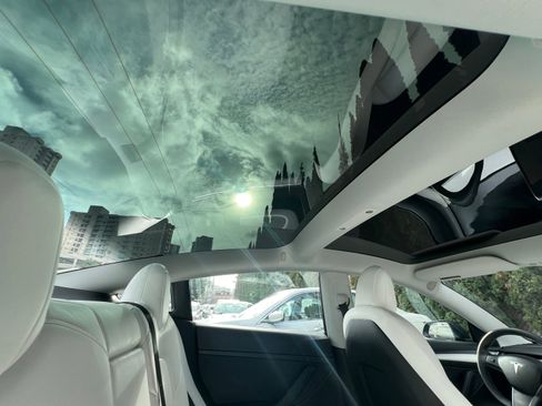 Used 2021 Tesla Model 3 Standard Range Plus image 25