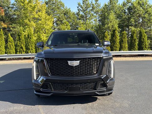 Used 2026 Cadillac Escalade V w/ LPO, ONYX Package AWD/4WD image 13